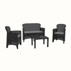 Conjunto de 2 cadeirões, 1 cadeirão duplo e uma mesa IPAE PROGARDEN, de cor preta, com acabamento entrançado e assento com almofada. Exibido sobre fundo branco.